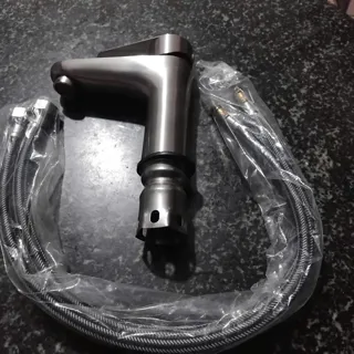 Hình ảnh Vòi Lavabo Nóng Lạnh Inox 304 Thân Thấp | Thiết Bị Vệ Sinh Bình Dương